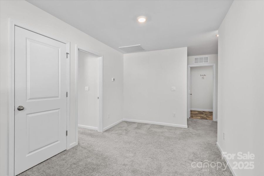 Spacious, unfurnished interior of a new home in Wallace Springs, Statesville (Image 22). Spacious, unfurnished interior of a new home in Wallace Springs, Statesville (Image 22).