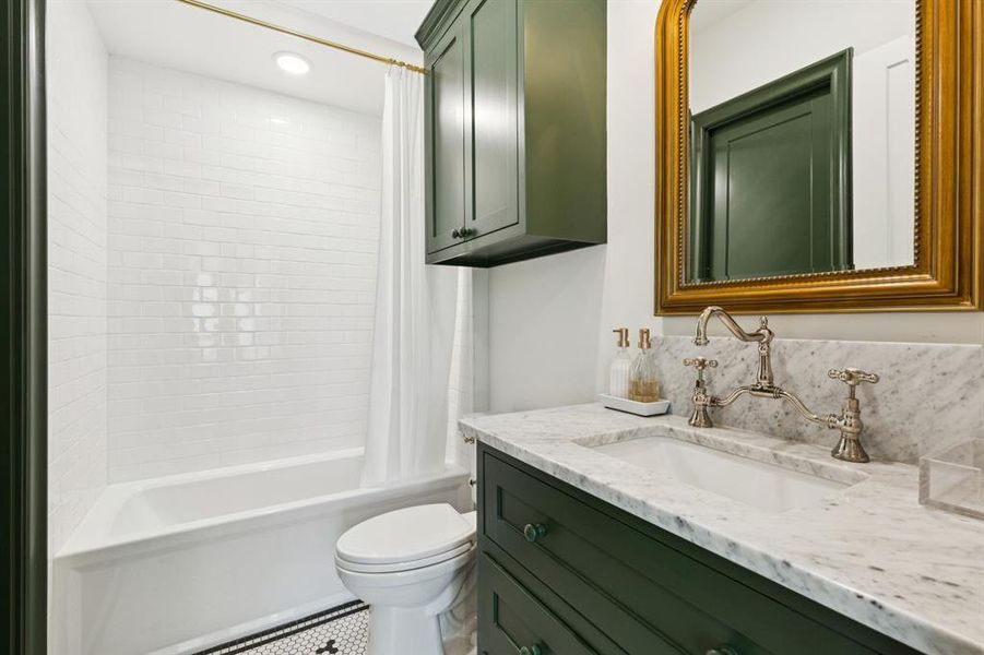 Furnished interior view inside a new home in , Rockwall (Image 10). Furnished interior view inside a new home in , Rockwall (Image 10).