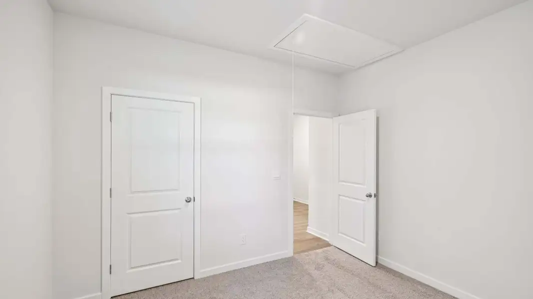 Representative unfurnished interior of a home built from the Aria by D.R. Horton in Sweetwater Village, Rockwell (Image 19).