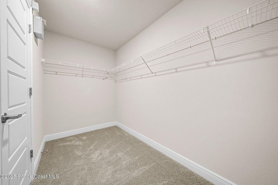 Spacious, unfurnished interior of a new home in Palm Bay, Palm Bay (Image 20).