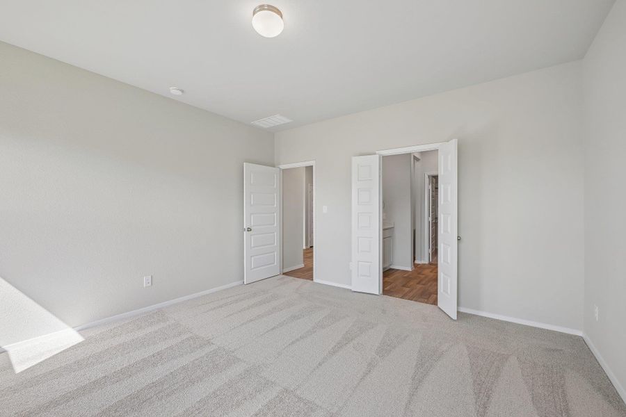 Spacious, unfurnished interior of a new home in Edgebrooke, Pflugerville (Image 27). Spacious, unfurnished interior of a new home in Edgebrooke, Pflugerville (Image 27).