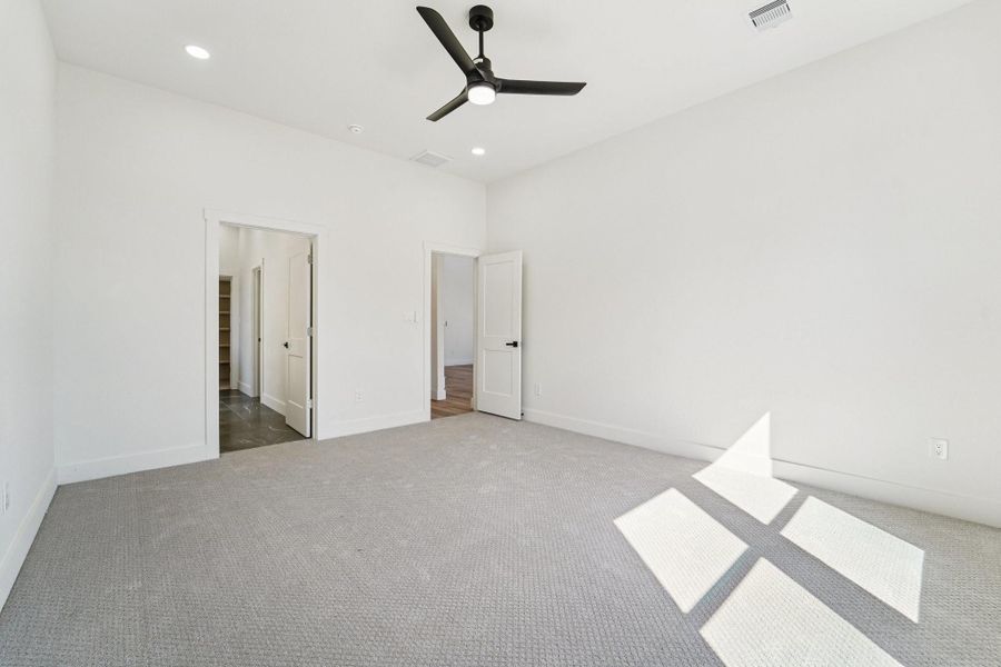 Spacious, unfurnished interior of a new home in , La Porte (Image 22).