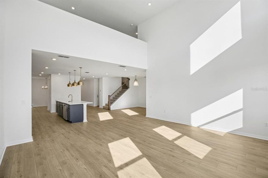 Spacious, unfurnished interior of a new home in Northlake at Ovation, Winter Garden (Image 16).