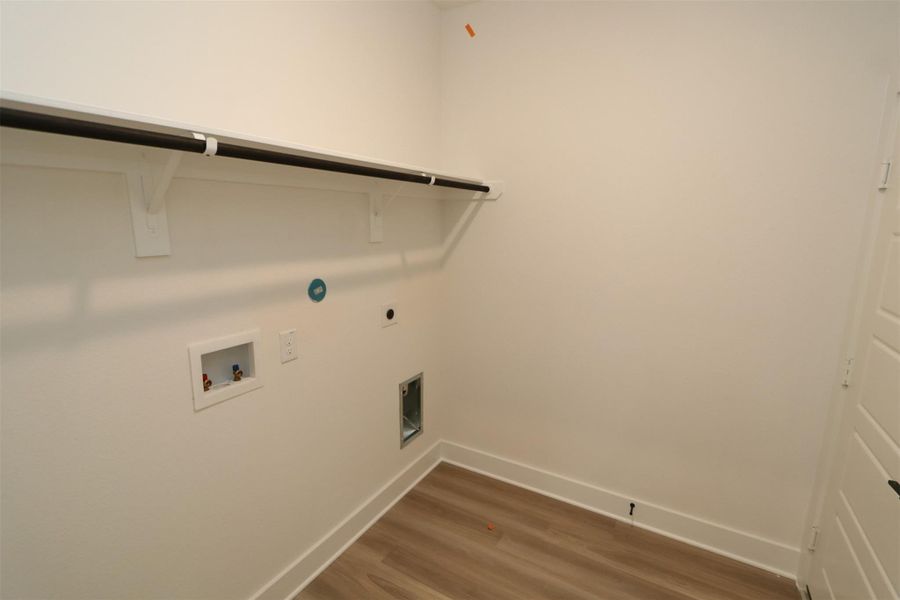 Spacious, unfurnished interior of a new home in Lago Mar, Santa Fe (Image 20).