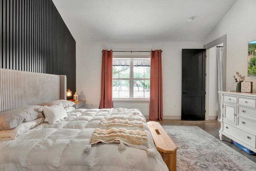 Furnished interior view inside a new home in , Tolar (Image 25).
