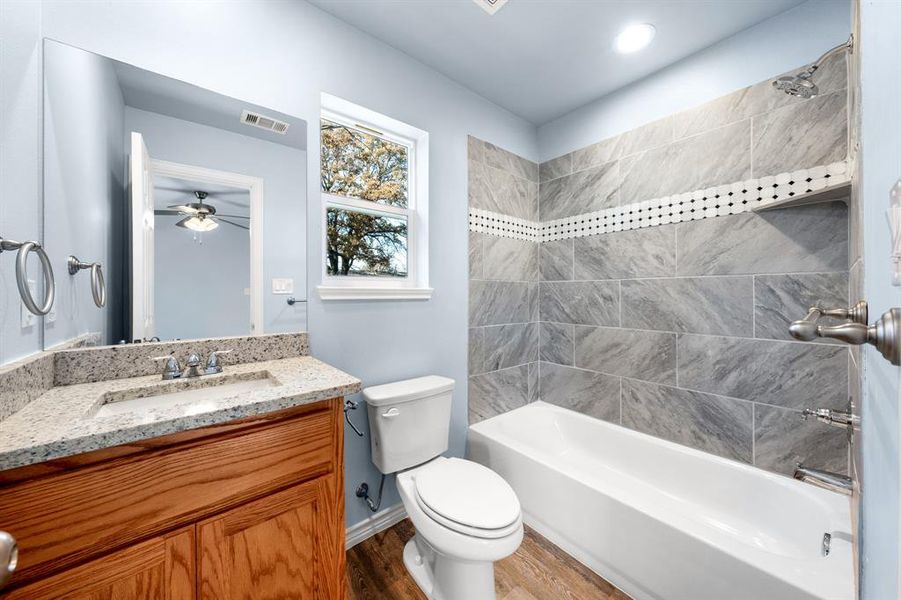 Furnished interior view inside a new home in , West Tawakoni (Image 7).