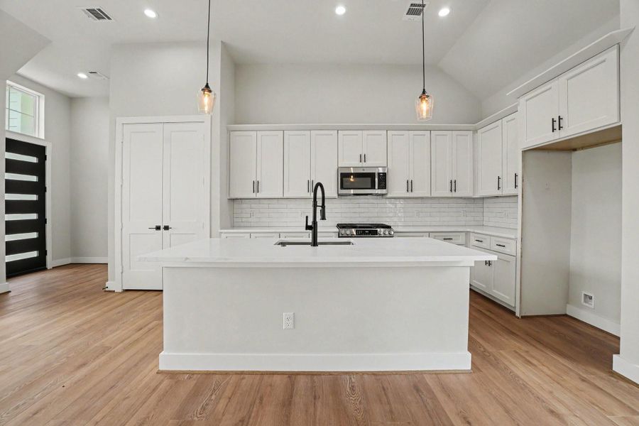 Furnished interior view inside a new home in , Houston (Image 4). Furnished interior view inside a new home in , Houston (Image 4).