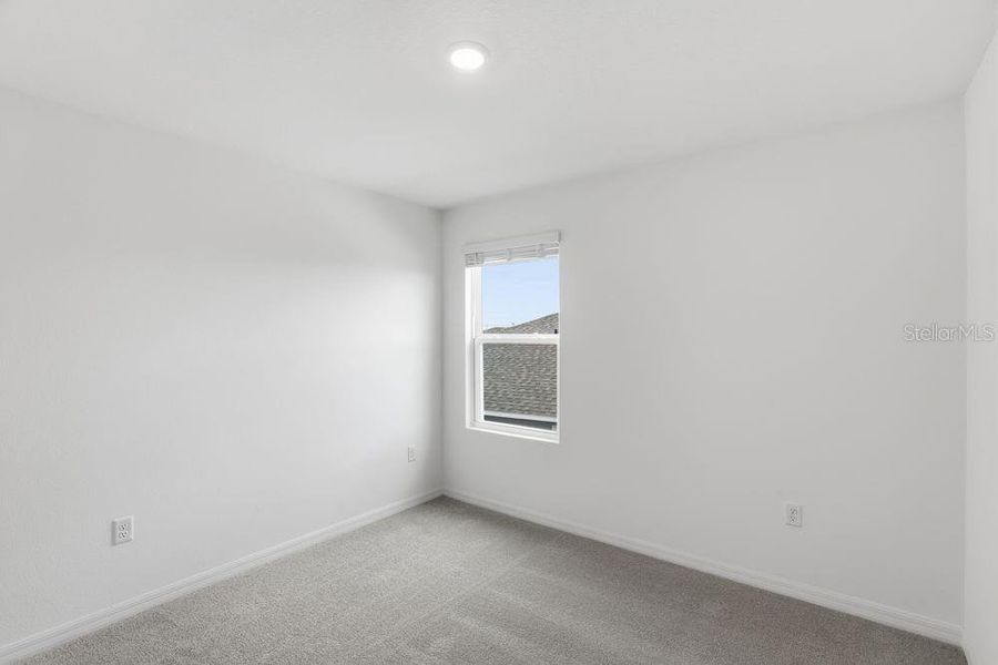 Spacious, unfurnished interior of a new home in Waterstone, Groveland (Image 21).