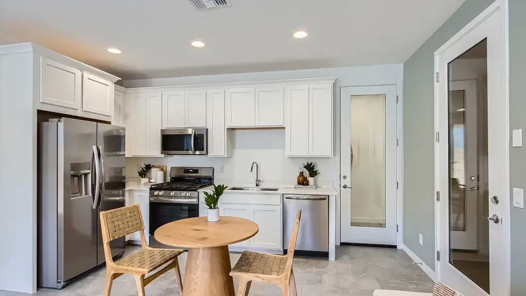 3580 Latitude NG Kitchen F1 Base4