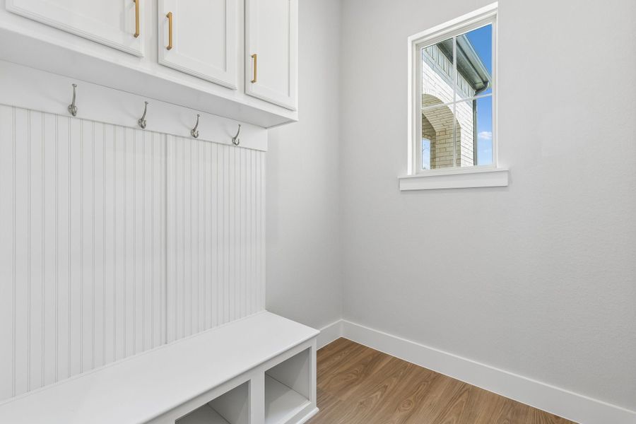 Spacious, unfurnished interior of a new home in Painted Tree Lakeside, McKinney (Image 23).