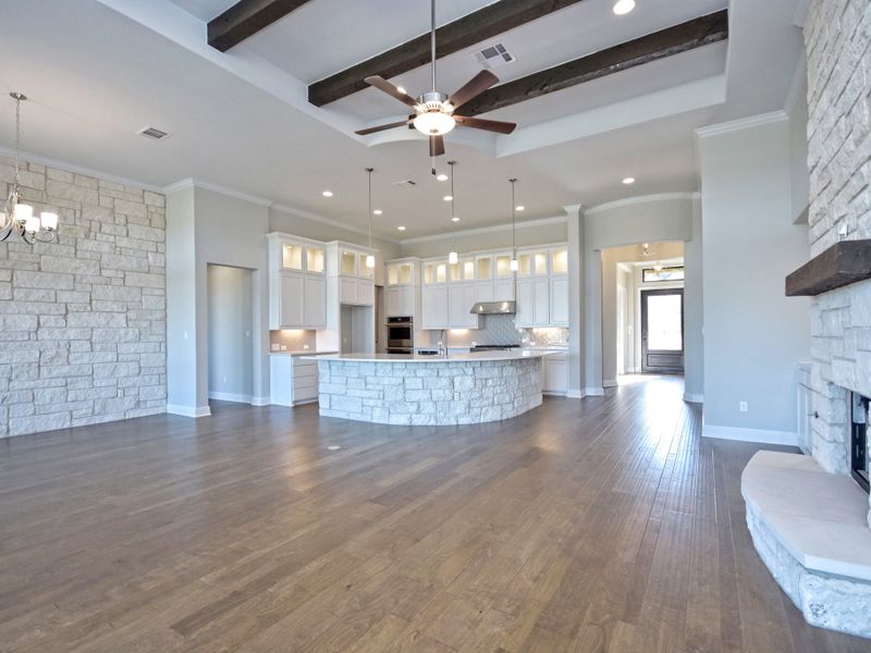 Representative unfurnished interior of a home built from the San Simeon I by Giddens Homes in Clearwater Ranch, Liberty Hill (Image 470).
