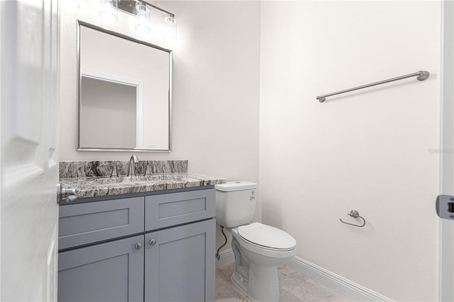 Furnished interior view inside a new home in , Dunnellon (Image 13).