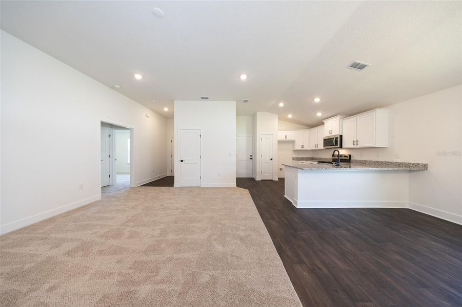 Spacious, unfurnished interior of a new home in Palm Coast, Palm Coast (Image 16).