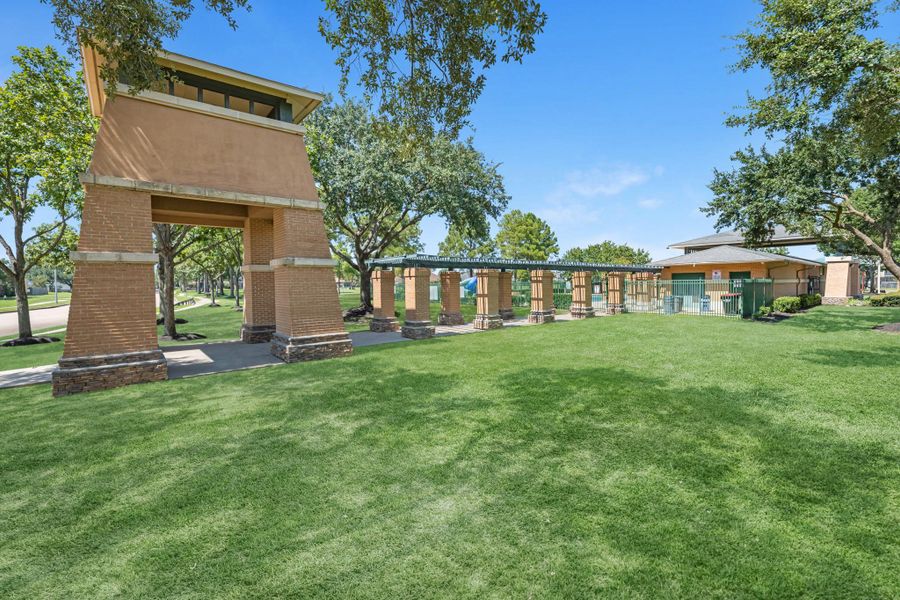 Community amenities in Grand Oaks Village, Houston (Image 28). Community amenities in Grand Oaks Village, Houston (Image 28).