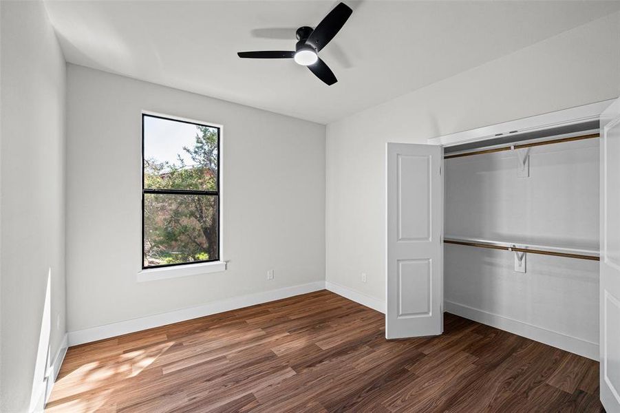 Spacious, unfurnished interior of a new home in , Granbury (Image 30).