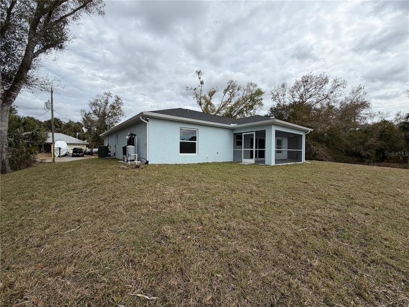 Exterior details and patio area of a home in , North Port (Image 23).