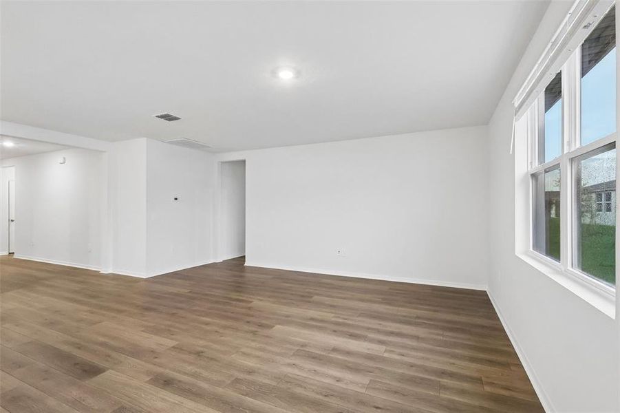 Spacious, unfurnished interior of a new home in Villamar - Signature Series, Winter Haven (Image 20). Spacious, unfurnished interior of a new home in Villamar - Signature Series, Winter Haven (Image 20).