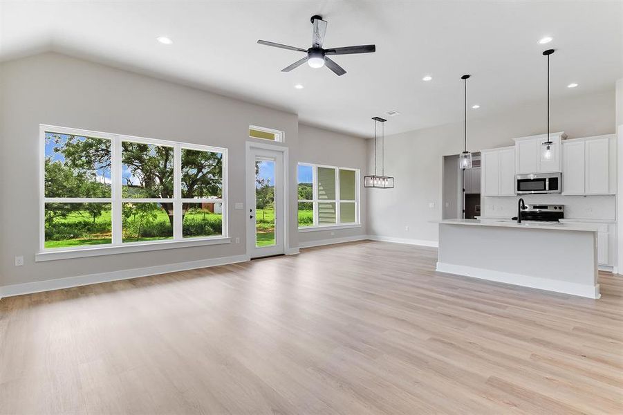 Furnished interior view inside a new home in , Marble Falls (Image 8).