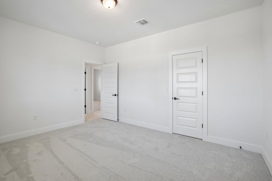 Spacious, unfurnished interior of a new home in Easton Park, Austin (Image 47). Spacious, unfurnished interior of a new home in Easton Park, Austin (Image 47).