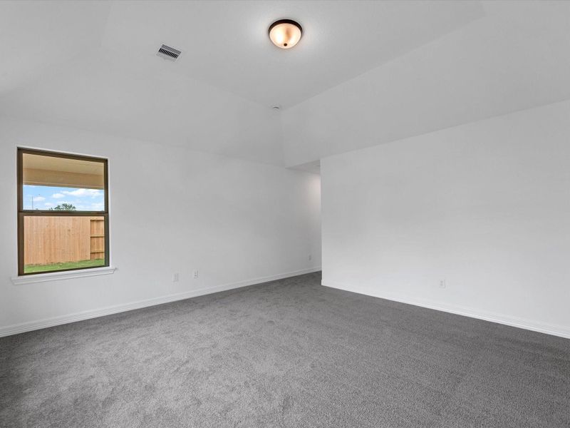 Spacious, unfurnished interior of a new home in Spring Creek Trails, Magnolia (Image 24). Spacious, unfurnished interior of a new home in Spring Creek Trails, Magnolia (Image 24).