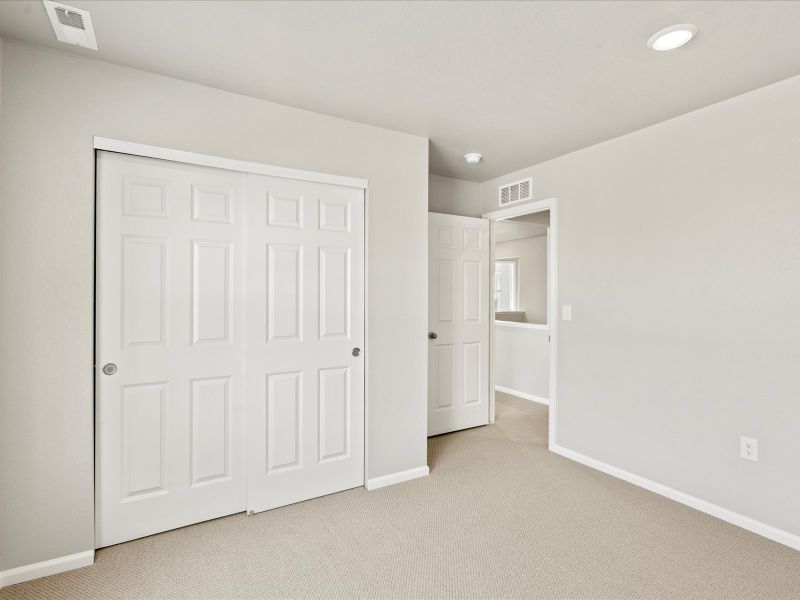 Spacious, unfurnished interior of a new home in Meridian Ranch, Peyton (Image 10).