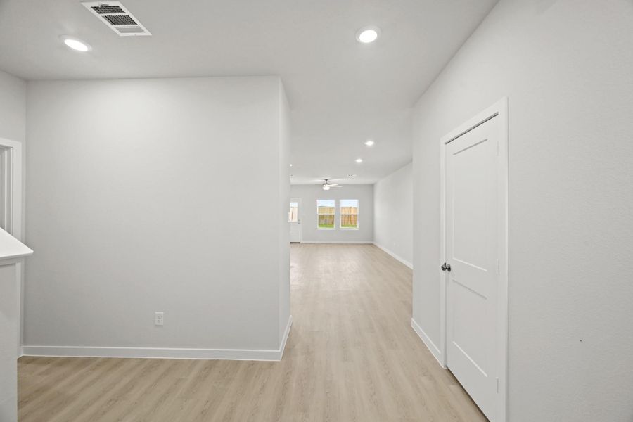 Spacious, unfurnished interior of a new home in Lonestar Collection at Paloma at Sanford Farms, Waller (Image 15).