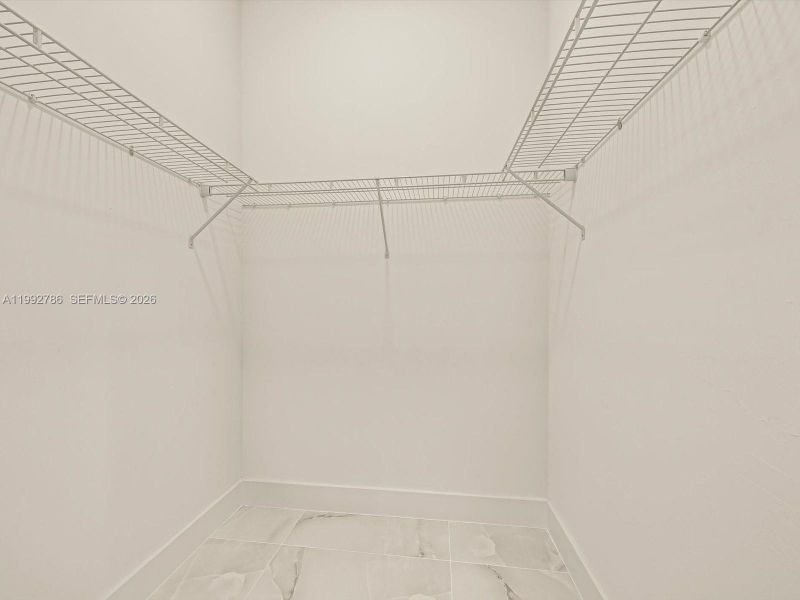 Spacious, unfurnished interior of a new home in , Lehigh Acres (Image 24).