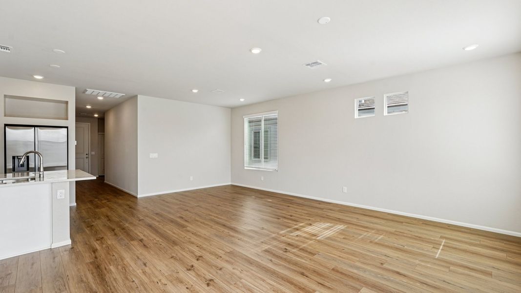Image 13 of a home in North Copper Canyon.