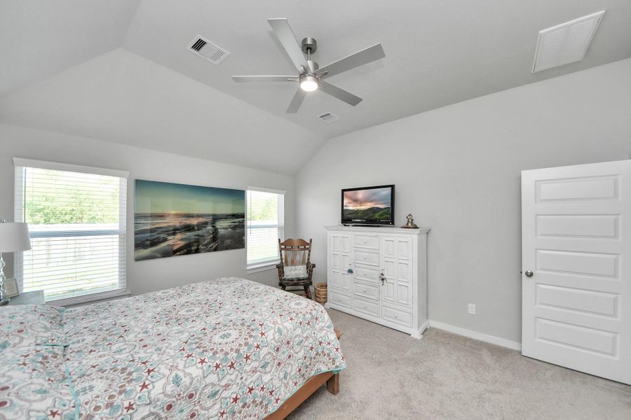 Furnished interior view inside a new home in Briarwood Crossing, Rosenberg (Image 14).