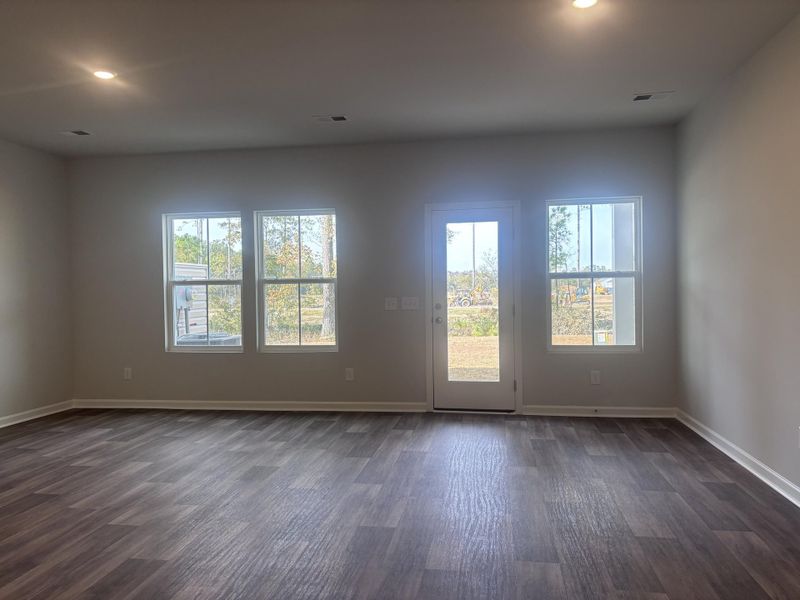 Spacious, unfurnished interior of a new home in Lindera Preserve at Cane Bay Plantation: Townhomes, Summerville (Image 14). Spacious, unfurnished interior of a new home in Lindera Preserve at Cane Bay Plantation: Townhomes, Summerville (Image 14).