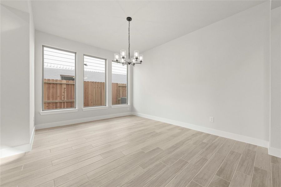 Spacious, unfurnished interior of a new home in Candela, Richmond (Image 14).