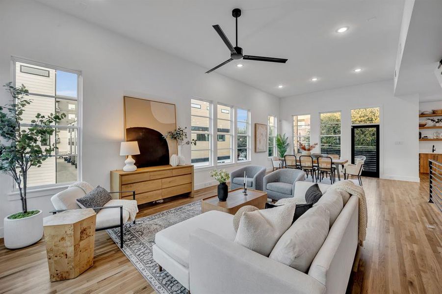 Furnished interior view inside a new home in , Dallas (Image 37). Furnished interior view inside a new home in , Dallas (Image 37).