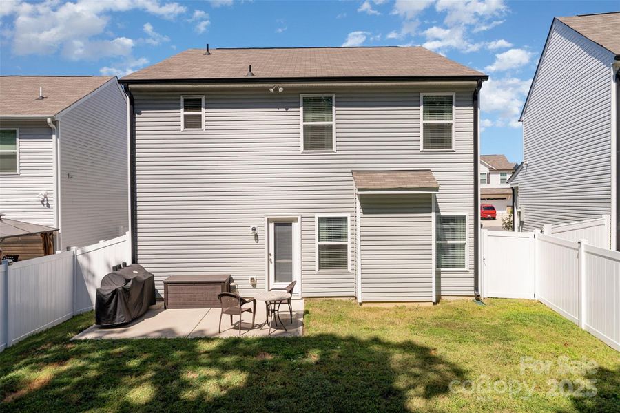 Front exterior of a new home in Shay Crossing, Salisbury, NC, highlighting curb appeal (Image 20). Front exterior of a new home in Shay Crossing, Salisbury, NC, highlighting curb appeal (Image 20).
