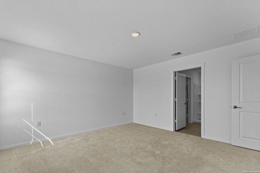 Spacious, unfurnished interior of a new home in Somerset Meadows, San Antonio (Image 22). Spacious, unfurnished interior of a new home in Somerset Meadows, San Antonio (Image 22).