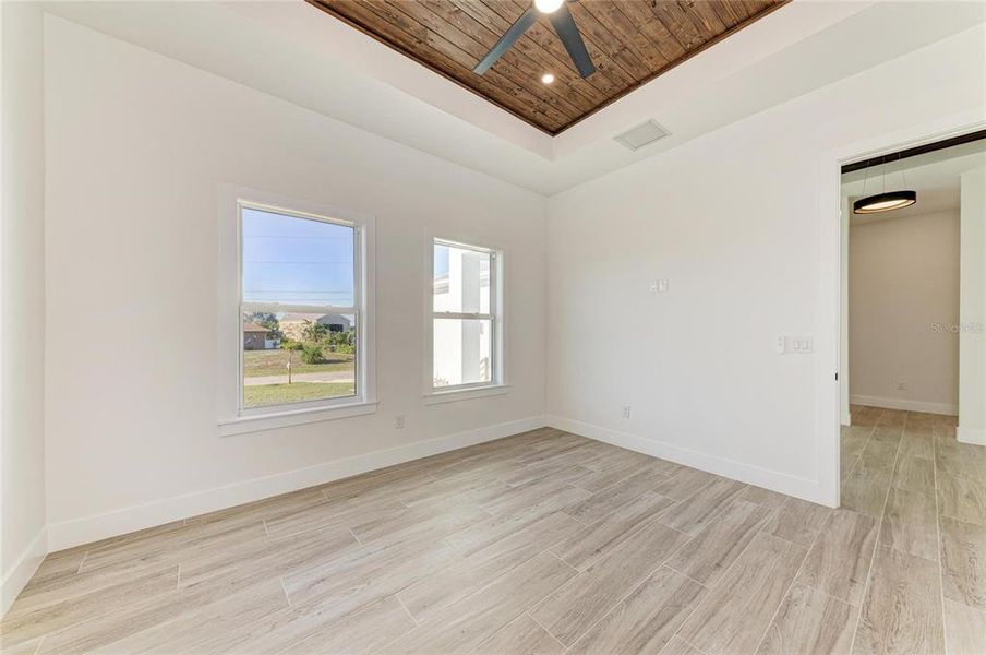 Spacious, unfurnished interior of a new home in , Punta Gorda (Image 48).