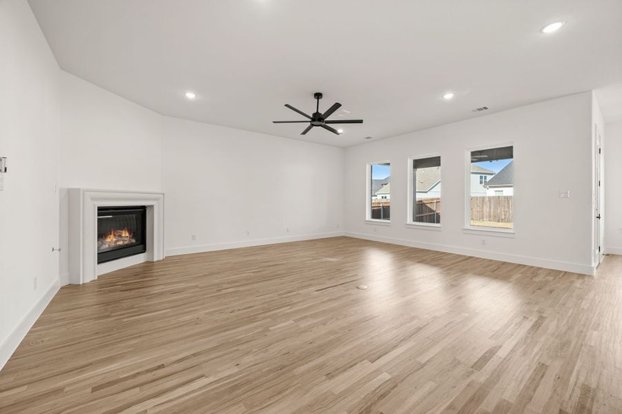 Spacious, unfurnished interior of a new home in Parks of Aledo, Aledo (Image 24).
