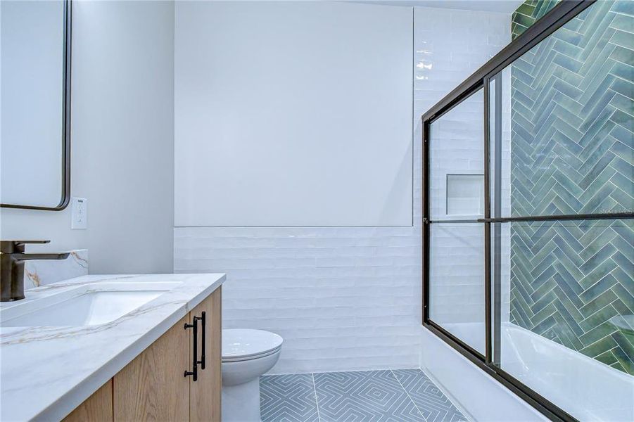 Furnished interior view inside a new home in , Tampa (Image 16).