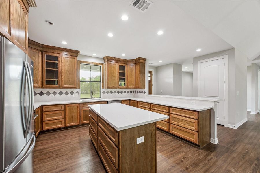 Furnished interior view inside a new home in , Fulshear (Image 9).