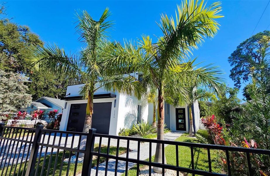 Exterior details and patio area of a home in , Sarasota (Image 41).