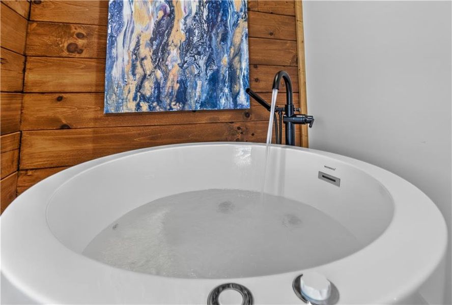 Close-up of interior finishes inside a home in , Ellijay (Image 18). Close-up of interior finishes inside a home in , Ellijay (Image 18).