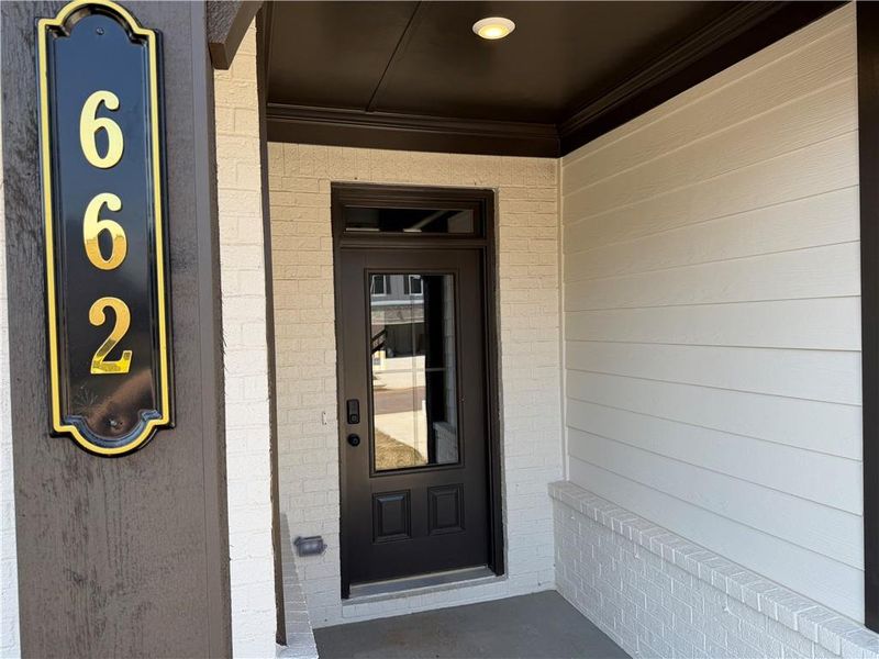 Exterior details and patio area of a home in Pinecrest Ridge, Dacula (Image 4).