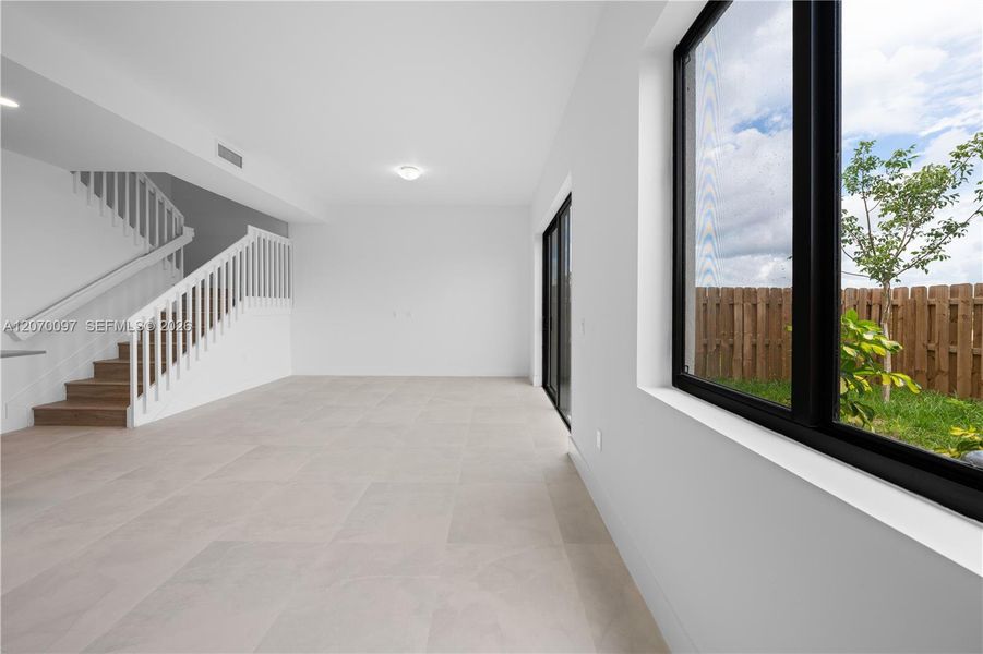 Spacious, unfurnished interior of a new home in Century Park Square, Florida City (Image 14). Spacious, unfurnished interior of a new home in Century Park Square, Florida City (Image 14).