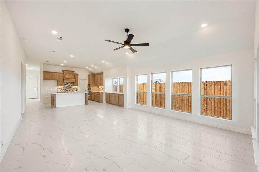 Spacious, unfurnished interior of a new home in Georgetown at Kings Fort 50s, Kaufman (Image 13).