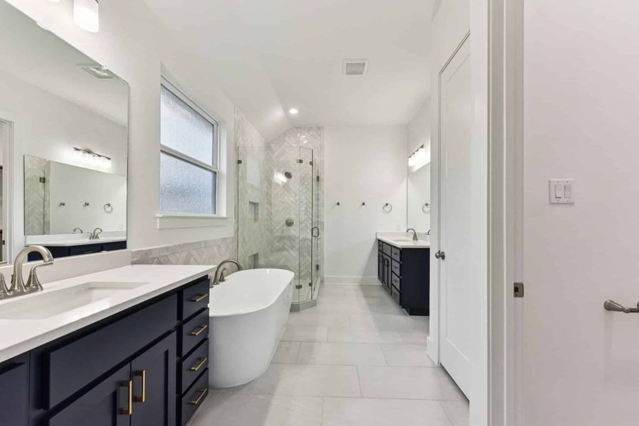 Furnished interior view inside a new home in Sweetwater, Austin (Image 16).