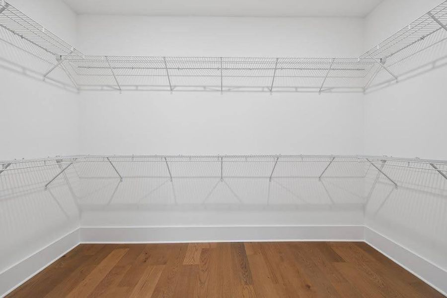 Spacious, unfurnished interior of a new home in Livingstone Park, Kennesaw (Image 25).