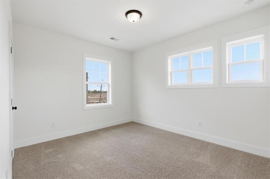 Spacious, unfurnished interior of a new home in , Atlanta (Image 33).