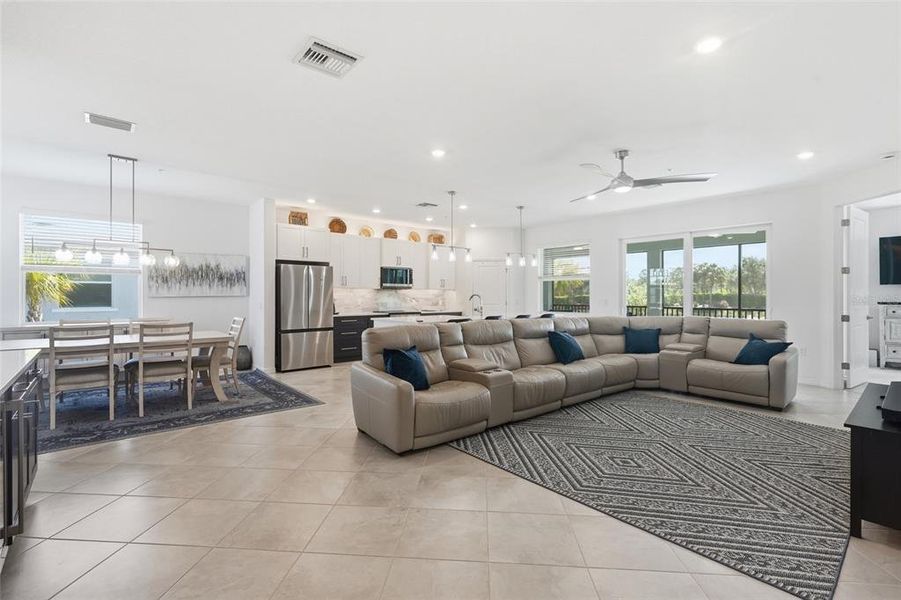 Furnished interior view inside a new home in , Punta Gorda (Image 4). Furnished interior view inside a new home in , Punta Gorda (Image 4).