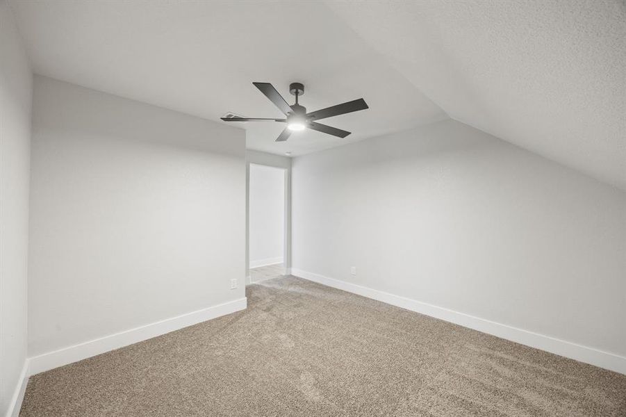 Spacious, unfurnished interior of a new home in , Cleburne (Image 23).