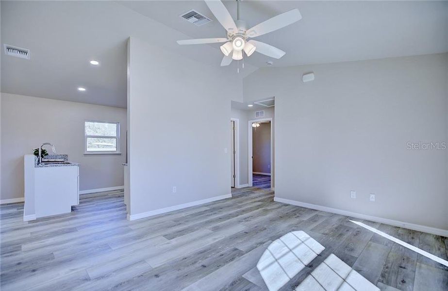 Spacious, unfurnished interior of a new home in , Avon Park (Image 30). Spacious, unfurnished interior of a new home in , Avon Park (Image 30).