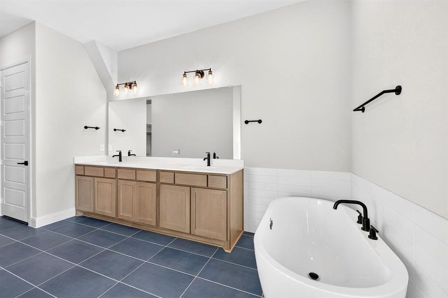 Furnished interior view inside a new home in Elements at Viridian - Signature Series, Arlington (Image 10).